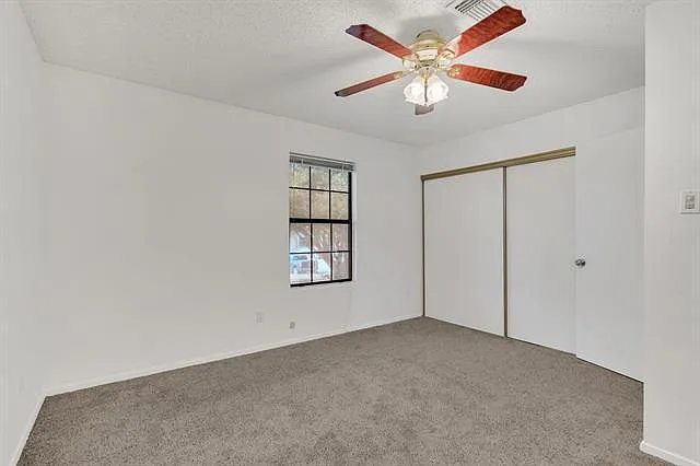 200 Samuel Blvd #B-1 — Photo 8