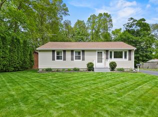 4 Polito Dr, Worcester, MA 01604