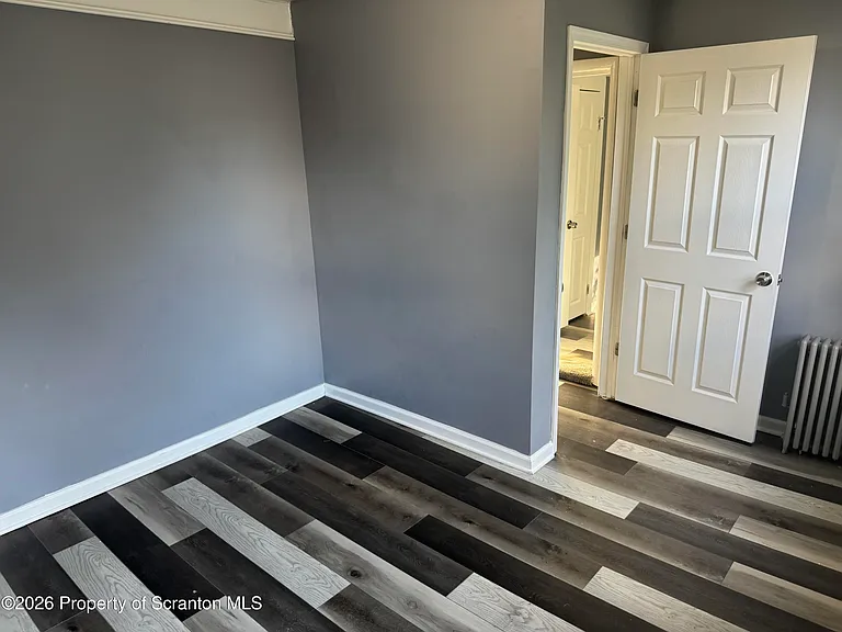 219 N Bromley Ave — Photo 21