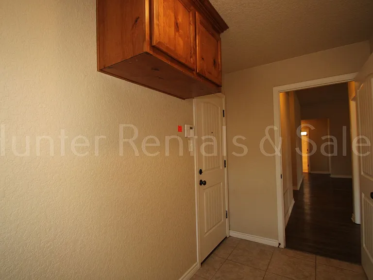 702 W Orion Dr — Photo 26