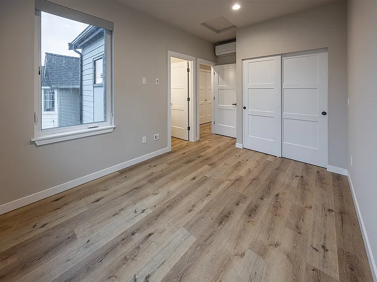 8839 Stone Ave N — Photo 26