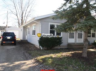 954 W Cecil St, Neenah, WI 54956