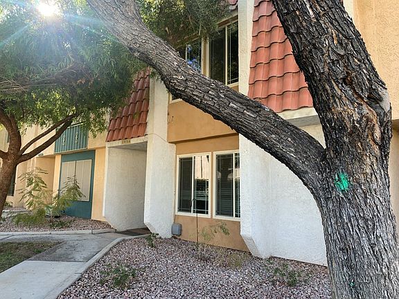 2nd image of 3456 Townhouse Dr
