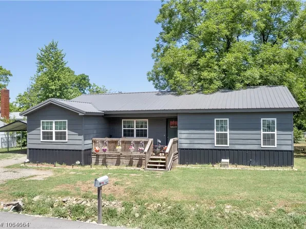 615 E Chickasaw Ave, Sallisaw, OK 74955