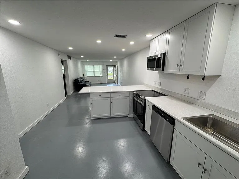 5720 13th Ave N #106B — Photo 25
