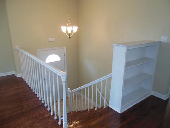 5th image of 5009 Youngwood Dr NW