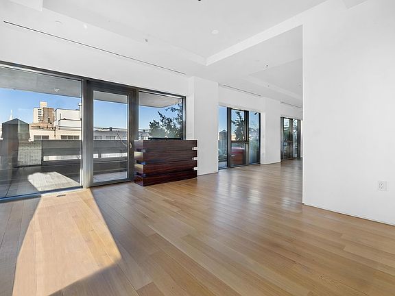 4th image of 123 3rd Ave APT 15A