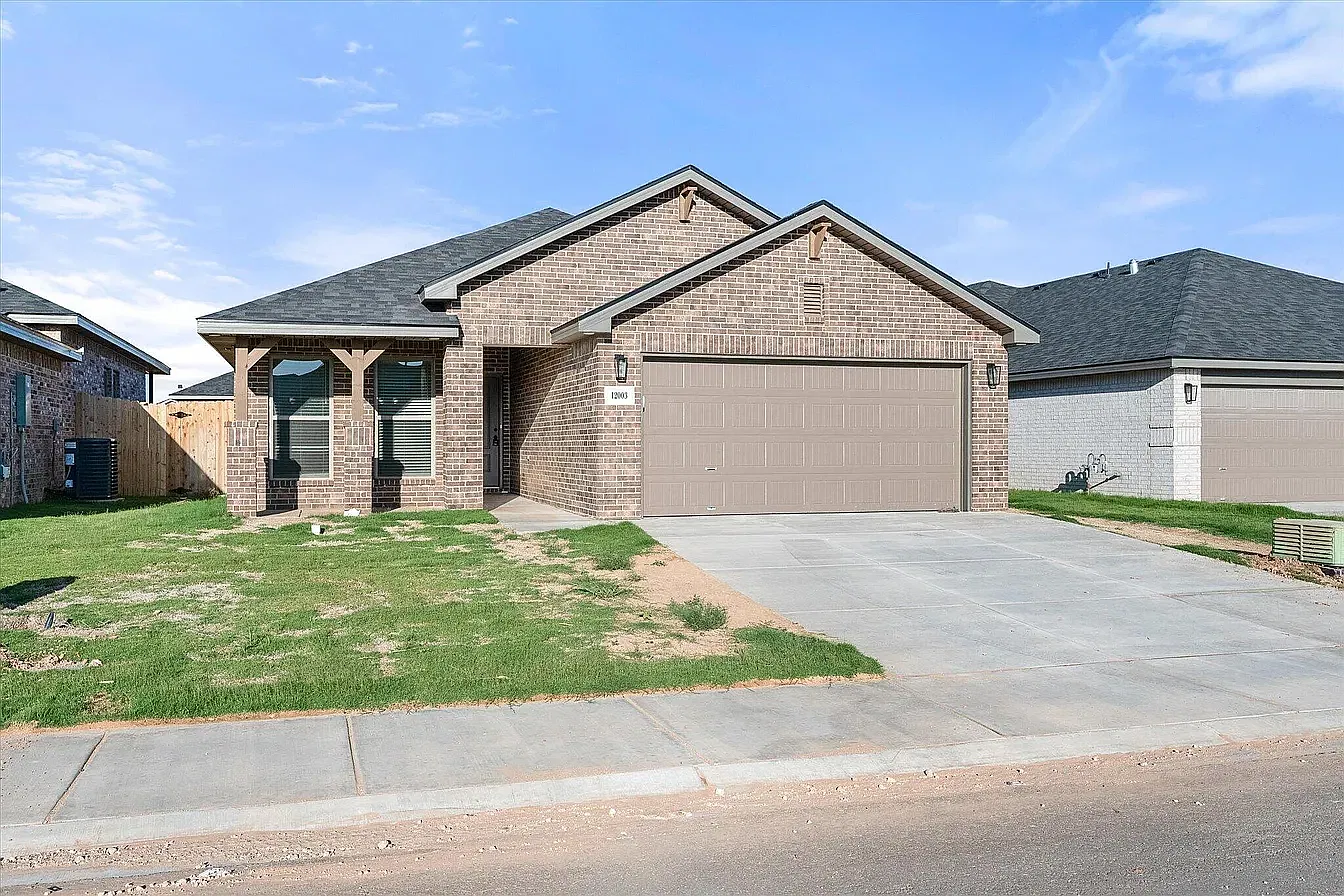 4 bed, 1700 sqft, $2,150 — Photo 2
