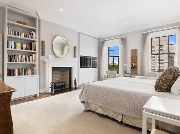 2 East 70th Street image 8 of 15