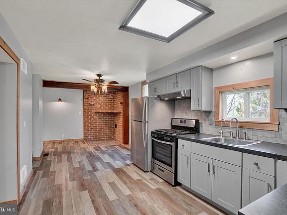 4th image of 3304 Indian Rock Dam Rd