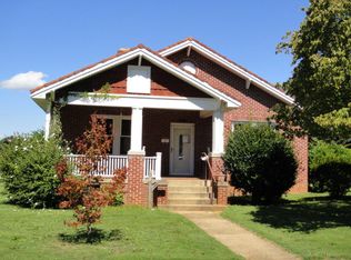 808 Wright Ave, Greenwood, SC 29646