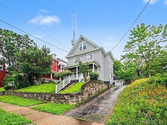 5th image of 814 Summit Ave