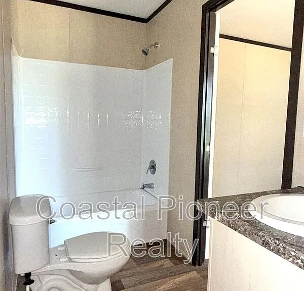 806 N Swindell Ave — Photo 8