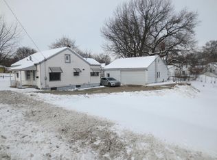 459 32nd St SW, Wyoming, MI 49509