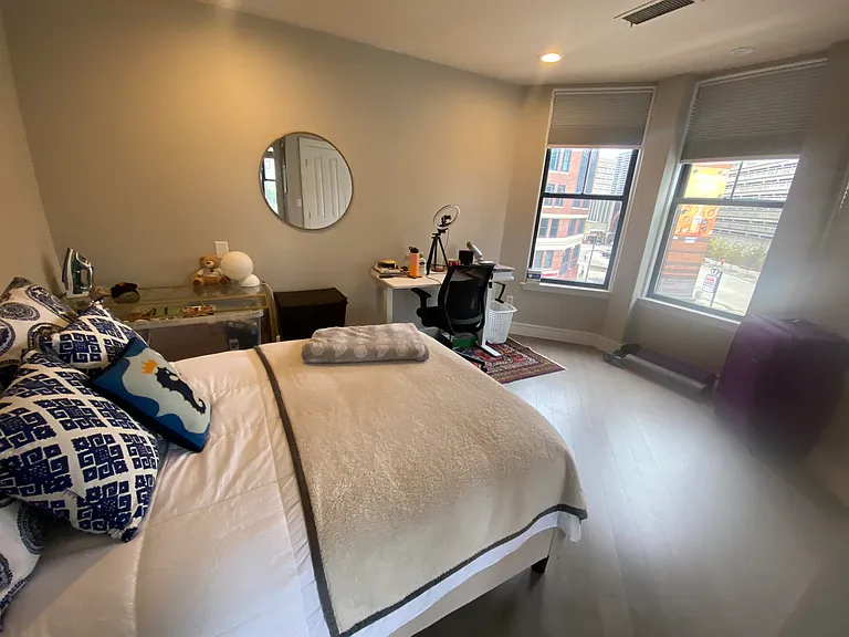 75 Clarendon St #401 — Photo 6