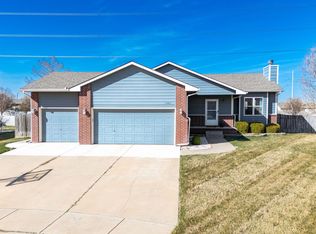 1382 N Aksarben Ct, Wichita, KS 67235