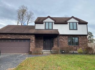 46 Pitch Pine Rd, Albany, NY 12203