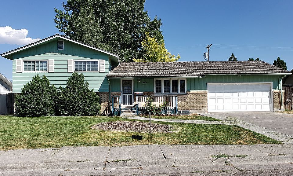 1st image of 1393 Fairmont Dr