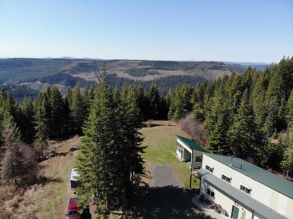 3rd image of 550 Black Bear Dr