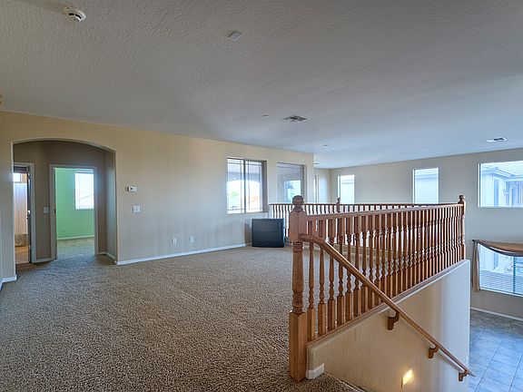 3rd image of 15817 W Mercer Ln