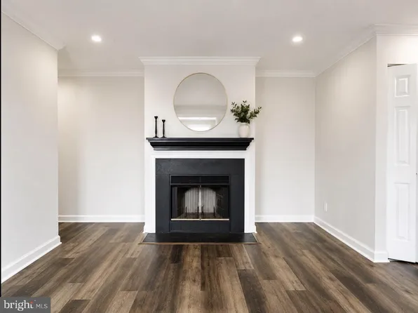 6081 Majors Ln, Columbia, MD 21045
