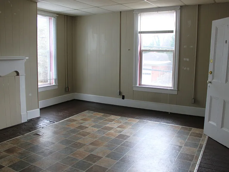 975 Church St — Photo 27