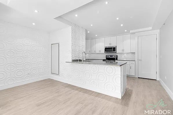 Rented by Mirador Real Estate | media 63