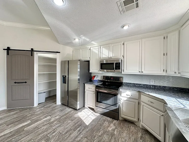 27 NW Havenshire Cir — Photo 21