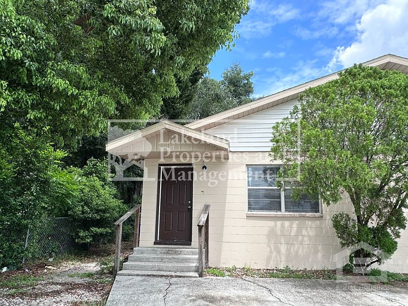 1st image of 1107 Jewell Ave