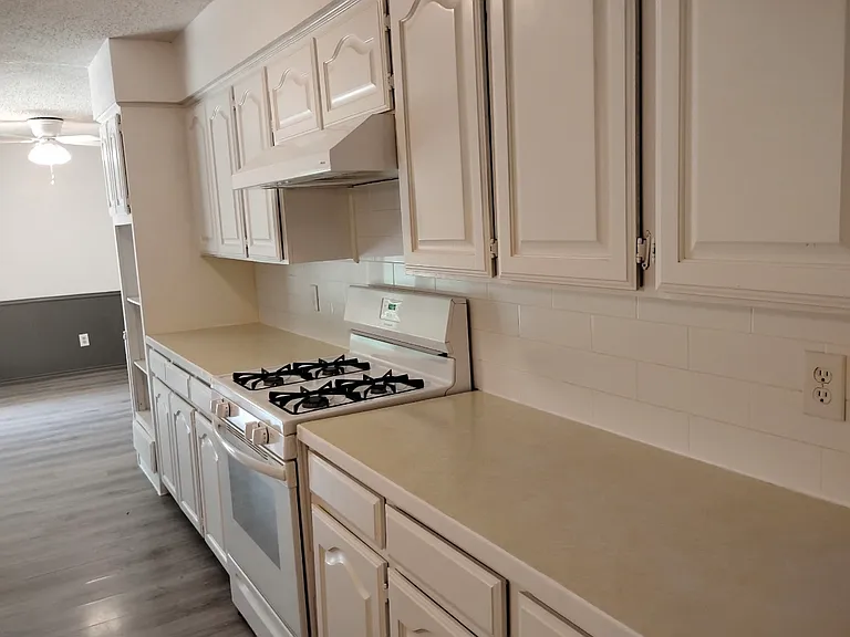 501 Northridge St — Photo 26