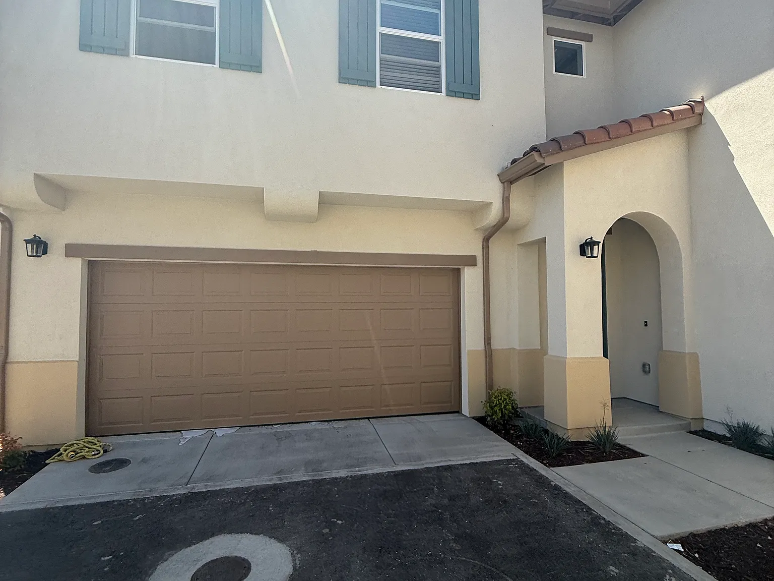 3 bed, 1667 sqft, $3,850 — Photo 1