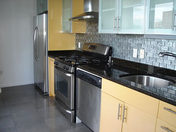 2nd image of 8820 Parsons Blvd #Phb