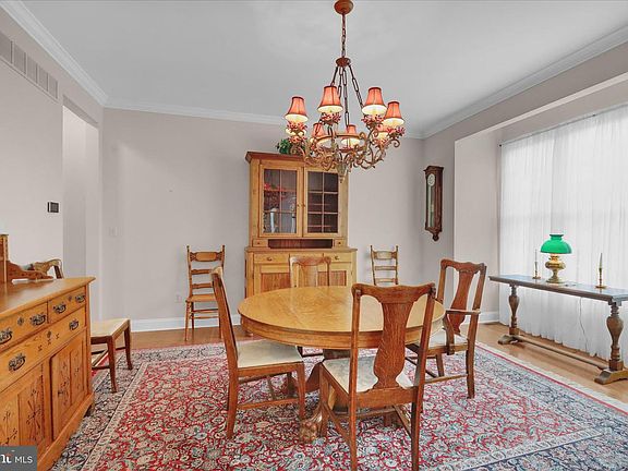 5th image of 1869 Saint Peters Rd