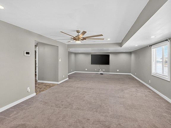 4th image of 302 SW 9th St