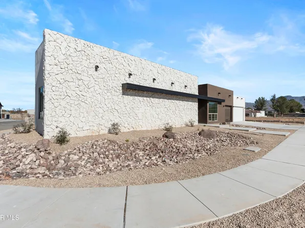 5659 Rio Bonito Cir, El Paso, TX 79932
