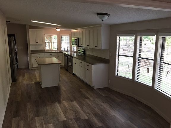 5th image of 4950 NW 71st Pl