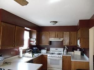 5th image of 951 McPhee Dr
