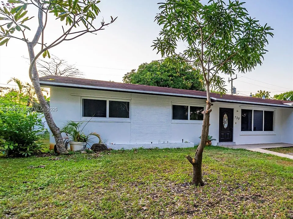 730 NW 77th Way
