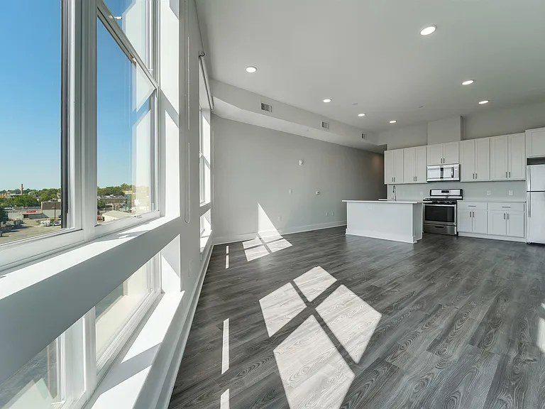 660 Grand St #310 — Photo 13
