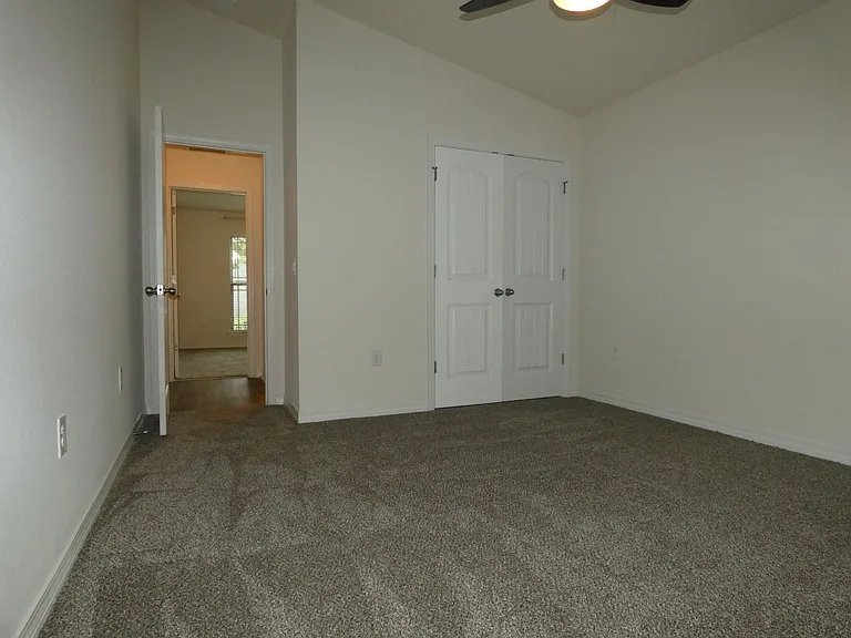 5637 Peach Dr — Photo 20