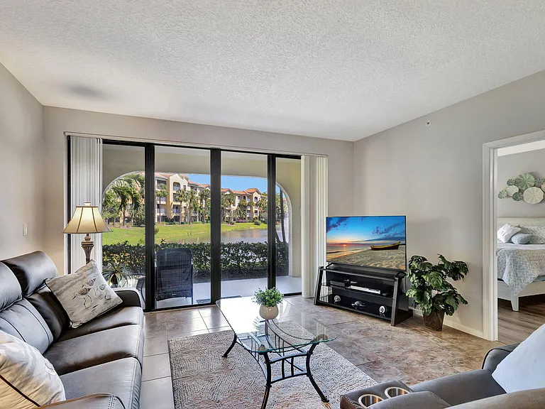 300 Uno Lago Dr #101 — Photo 17