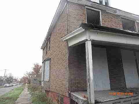 6103 16th St