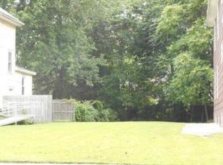 78 Mineral Springs Rd, Buffalo, NY 14210