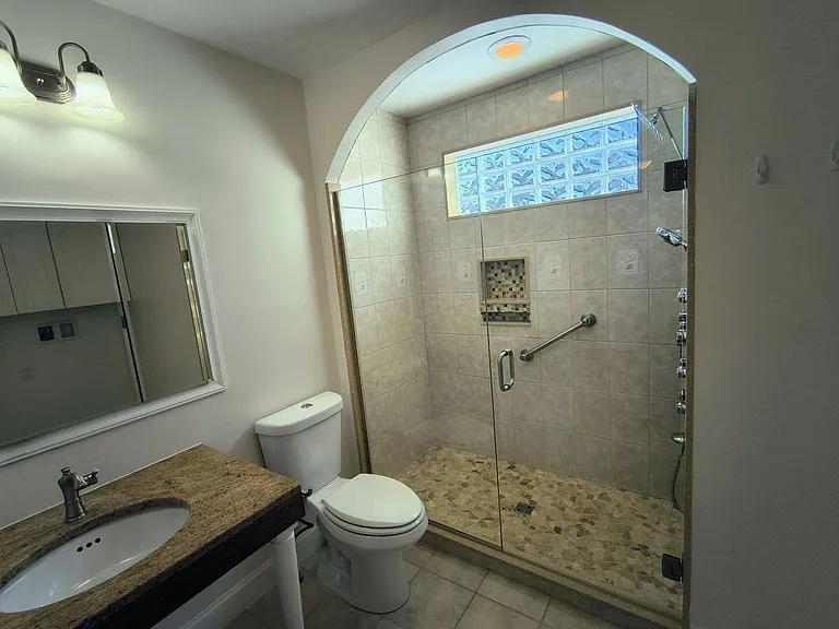14 York St #2 BR — Photo 11
