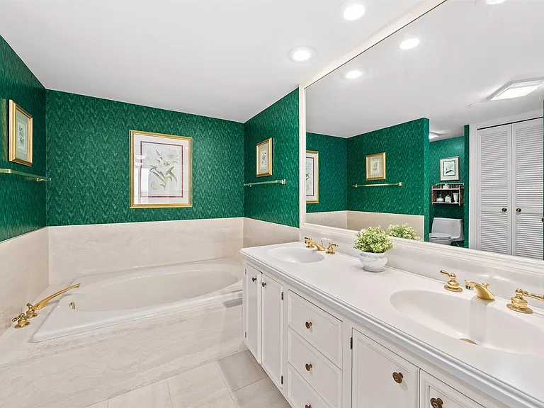 4201 N Ocean Blvd #508 — Photo 11