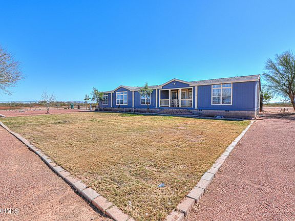 3rd image of 26357 W PETERS Road