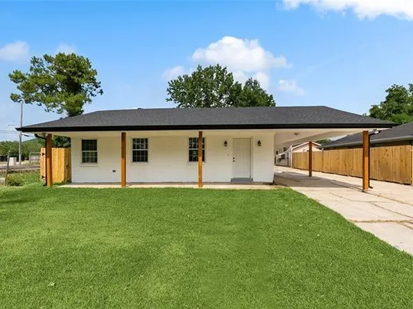 4579 Marque Dr, New Orleans, LA 70127