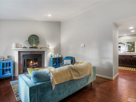 5th image of 9523 157th St E