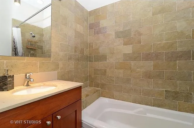 1078 N Marshfield Ave #2 — Photo 12
