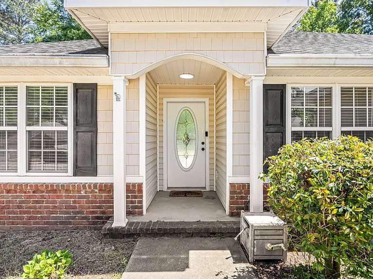 2056 Sylvan Lake Dr — Photo 10